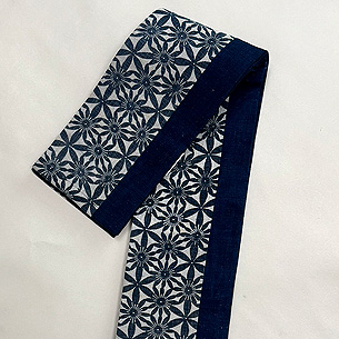 中形菊文にボーダーの半幅帯