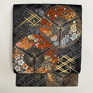 黒地3つ扇文様刺繍名古屋帯