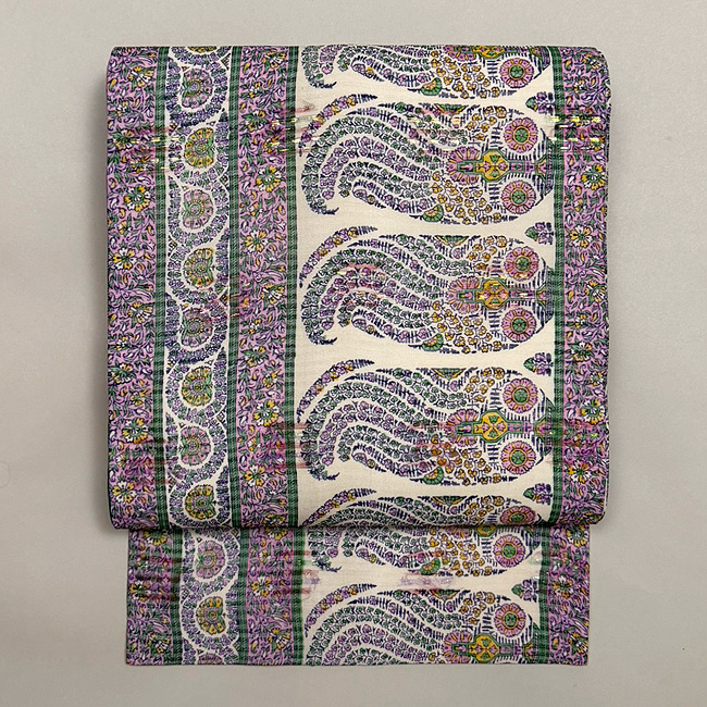 アンティーク着物 mitsuwa(ミツワ)の振袖 /ゴールド色/黒色/クール/花柄/ 【新作