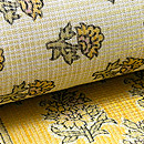 インド更紗黄色小花文様名古屋帯　質感・風合