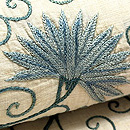 インドグジャラートの欧州渡り刺繍帯　質感・風合