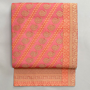 ピンク地サリーの名古屋帯