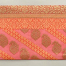 ピンク地サリーの名古屋帯　前柄