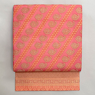 ピンク地ボーダーの名古屋帯