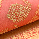 ピンク地ボーダーの名古屋帯　質感・風合