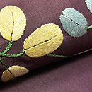 萩文様刺繍の名古屋帯　質感・風合