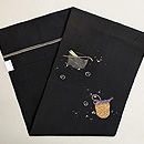 黒地に茶道具刺繍の名古屋帯　帯裏