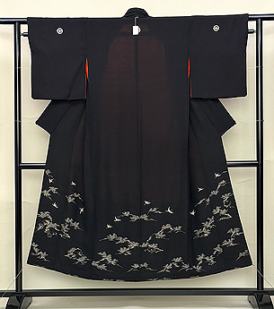 里山に飛鶴文の付下