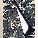 波に菊唐草文様鬼絞縮緬の小紋 浦野理一作