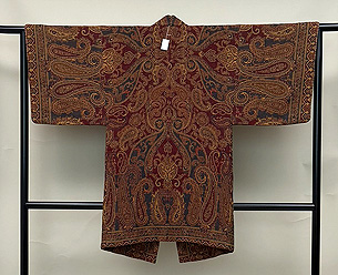 カシミール青に臙脂色の道中着