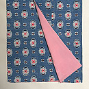 藍色に大きな花の型絵染着物