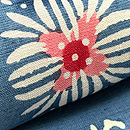 藍色に大きな花の型絵染着物