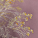 草花と波間に遊ぶ兎文様一つ紋色留