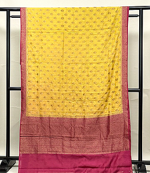 サリーから着物へ 辛子色菩提樹文のサリー