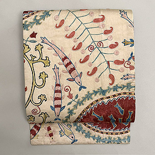 白地魚文のスザニ名古屋帯