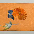 洗朱、雪輪に牡丹文の刺繍名古屋帯　前柄