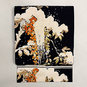 黒地雪持ち南天の名古屋帯