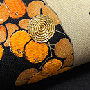 黒地雪持ち南天の名古屋帯　質感・風合