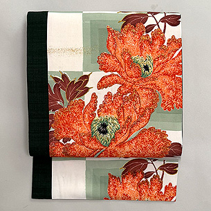 大牡丹にボーダーの名古屋帯