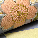 市女傘に枝垂れ桜文様の名古屋帯　質感・風合