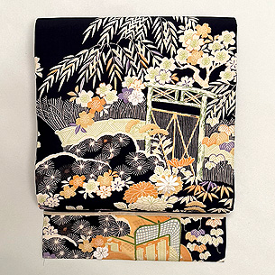 山門に柴垣文の名古屋帯