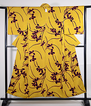 黄色地春蘭の小紋