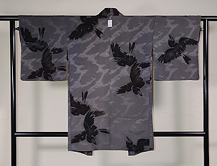 夕闇カラスの羽織