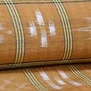 大城広四郎作 三筋格子に絣文様琉球絣　質感・風合