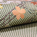 行儀小紋に四季の花文様名古屋帯 質感・風合