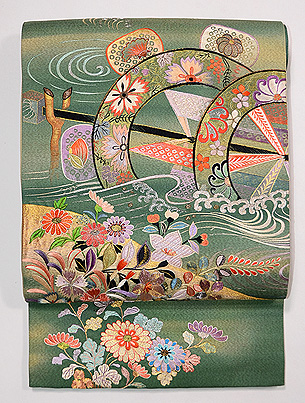 秋の小花と水車の刺繍袋帯