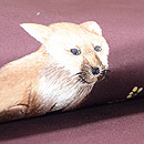 マメ柴とツワブキ刺繍名古屋帯　質感・風合