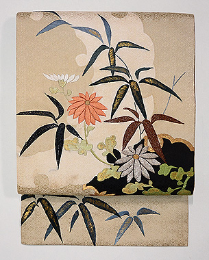 雪輪紋に菊と笹刺繍帯 