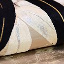 金地に笹竹の刺繍丸帯 質感・風合