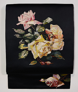 薔薇刺繍黒繻子名古屋帯