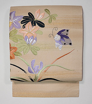 ツツジに蝶の刺繍名古屋帯