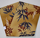 辛子色笹に南天の錦紗名古屋帯　帯裏