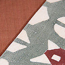 浦野理一作 糸巻き柄型染めの名古屋帯　質感・風合