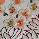 白地菊梅の刺繍名古屋帯 質感・風合