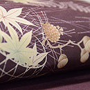 紫地吹き寄せ文様名古屋帯　質感・風合