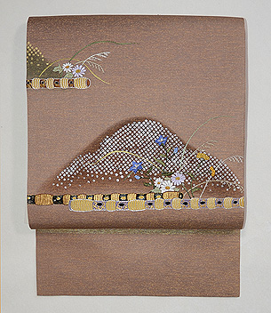 横笛の刺繍名古屋帯