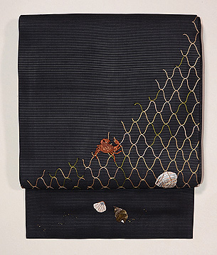 魚網に貝と蟹の刺繍名古屋帯