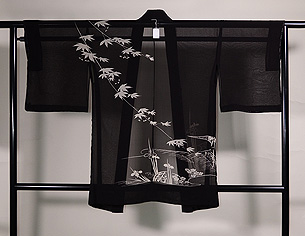 紅葉に川辺文様絽紗の羽織