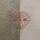 ウグイス色梅枝文様訪問着　質感・風合