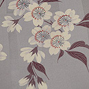 灰白色山桜文様小紋　質感・風合