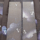 夏空に群れトンボ縦絽の羽織　質感・風合
