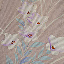 葡萄色秋草両褄模様色留袖　質感・風合