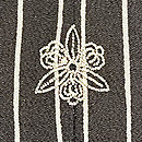 よろけ縞に色紙文様散歩着　背紋