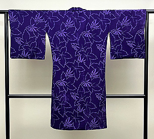 紫地輪奈ビロードのコート