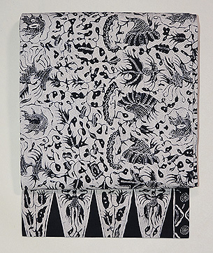 チレボンのバティック名古屋帯