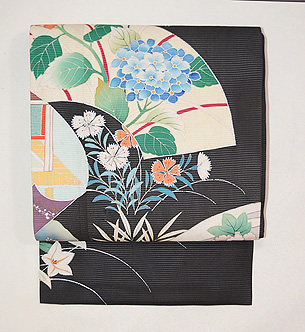 黒地扇面にお花尽くし絽の名古屋帯